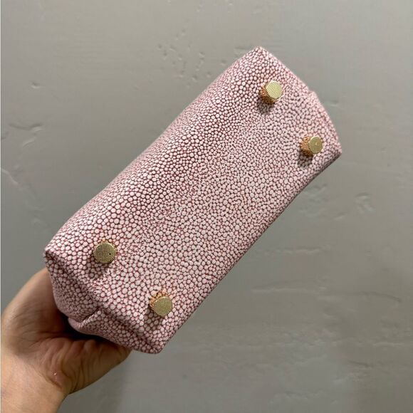 Pink Embossed Leather Handmade Round Wooden Frame Clutch/Crossbody & 2 Chains - Picture 14 of 16